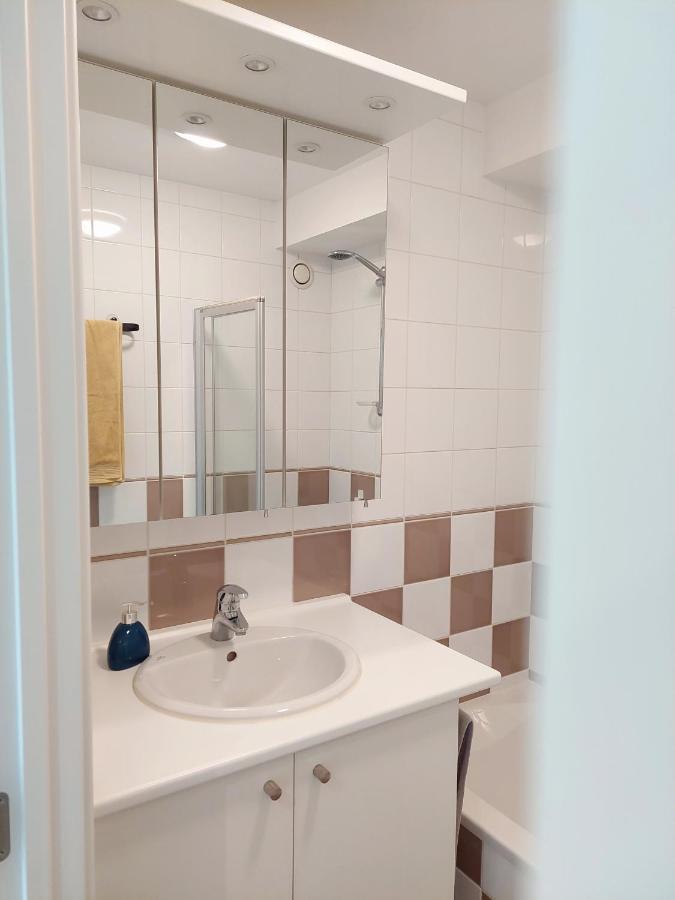 Studio 3 Bredene Met Strandcabine Luaran gambar